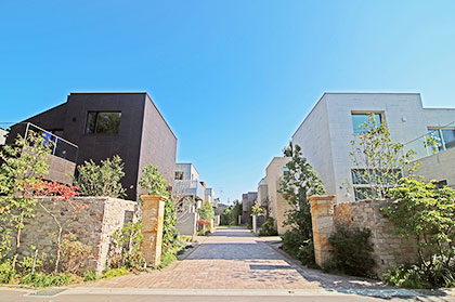 サジェスト成城